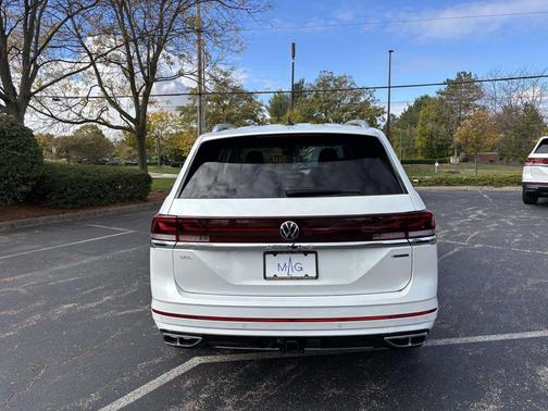 2026 Volkswagen Atlas 2.0T SEL Premium R-Line 4MOTION
