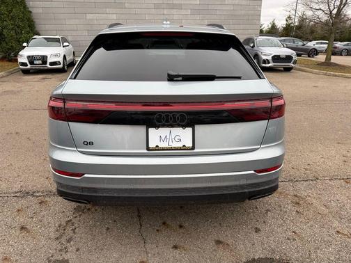 2025 Audi Q8 55 Premium Plus