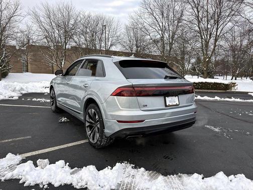 2025 Audi Q8 55 Premium Plus