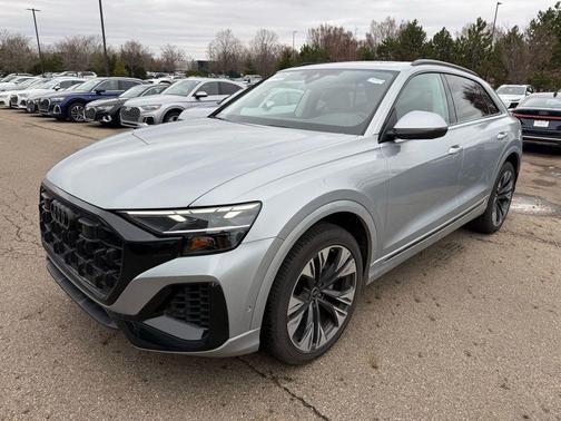 2025 Audi Q8 55 Premium Plus