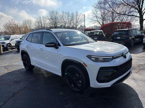 2026 Volkswagen Tiguan 2.0T SE R-Line Black 4MOTION