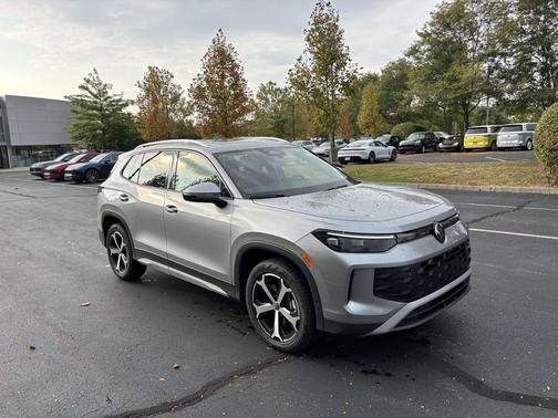 2025 Volkswagen Tiguan 2.0T SE 4MOTION