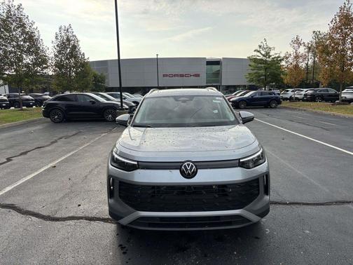 2025 Volkswagen Tiguan 2.0T SE 4MOTION