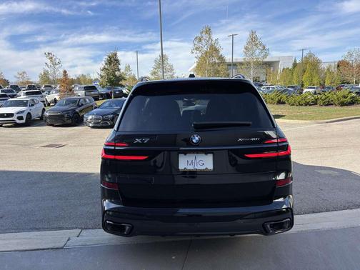 2026 BMW X7 xDrive40i