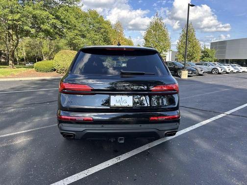 2025 Audi Q7 45 Premium Plus