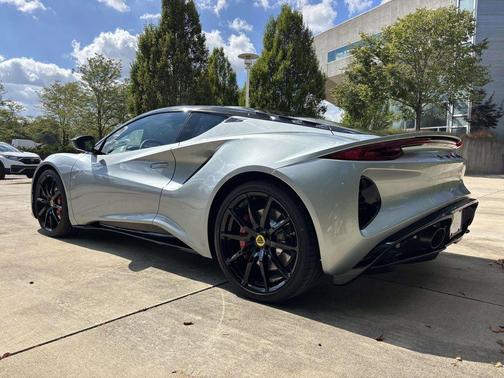 2025 Lotus Emira V6