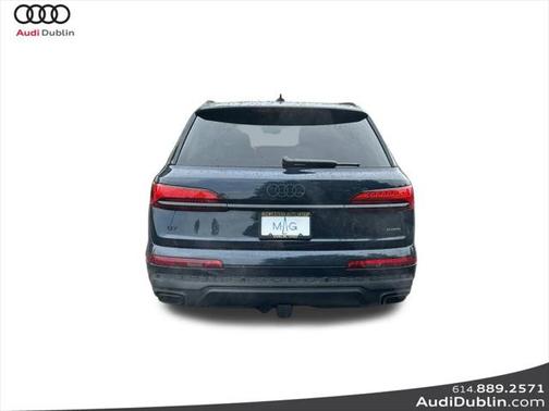 2025 Audi Q7 55 Premium Plus
