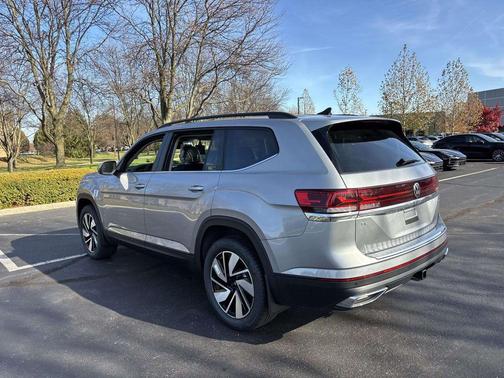2026 Volkswagen Atlas 2.0T SE w/Technology 4MOTION