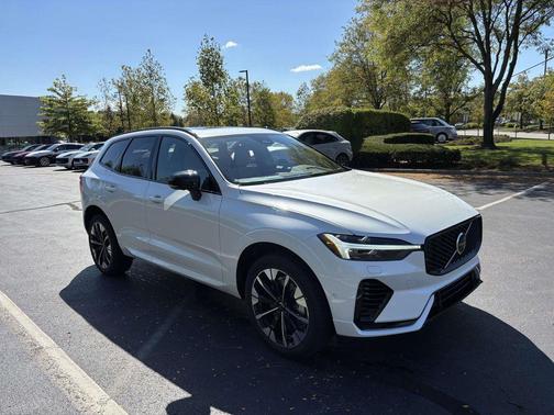 2026 Volvo XC60 Plug-In Hybrid T8 Plus