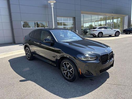 2025 BMW X4 xDrive30i