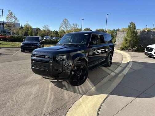 2026 Land Rover Defender V8