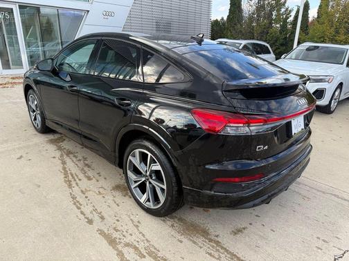 2024 Audi Q4 e-tron Sportback Premium 55 quattro
