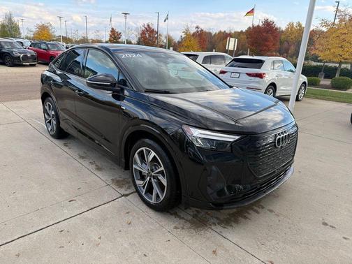 2024 Audi Q4 e-tron Sportback Premium 55 quattro