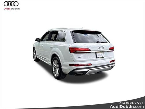 2025 Audi Q7 55 Premium Plus