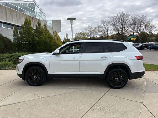 2026 Volkswagen Atlas 2.0T SE w/Technology 4MOTION