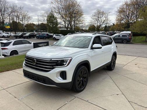 2026 Volkswagen Atlas 2.0T SE w/Technology 4MOTION