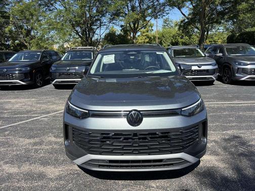 2025 Volkswagen Tiguan 2.0T SE 4MOTION