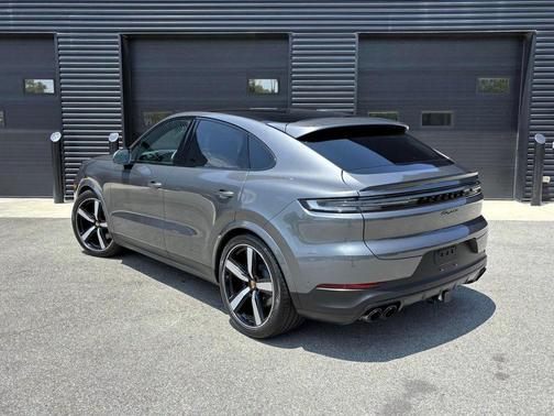 2024 Porsche Cayenne