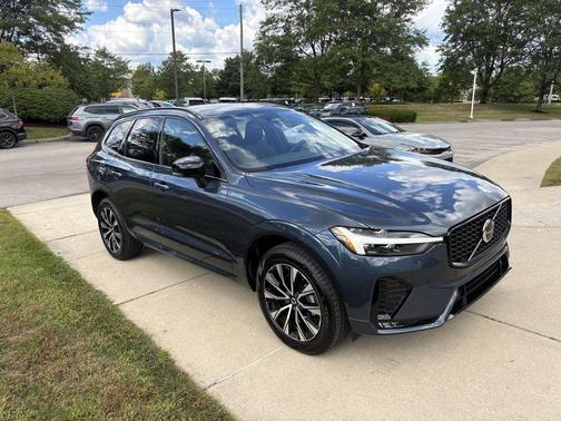 2025 Volvo XC60 B5 Core