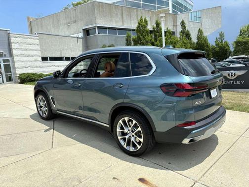 2025 BMW X5 xDrive40i