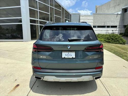 2025 BMW X5 xDrive40i