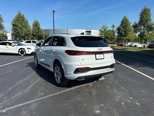 2025 Audi Q5 Premium Plus