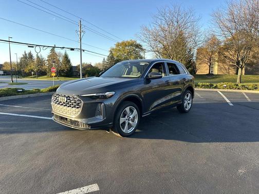 2025 Audi Q5 Premium Plus TFSI quattro S tronic