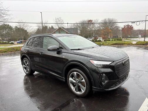 2024 Audi Q4 e-tron Premium Plus 50 quattro