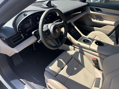 2026 Porsche Taycan 4S