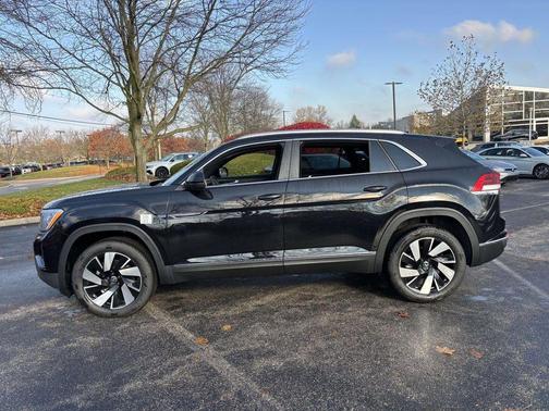 2026 Volkswagen Atlas Cross Sport 2.0T SEL