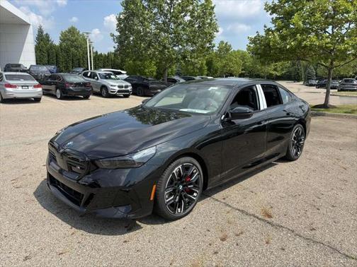 2025 BMW i5 M60