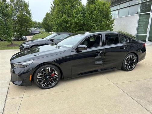 2025 BMW i5 M60