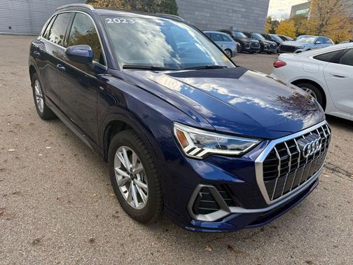 2023 Audi Q3 45 S line Premium Plus