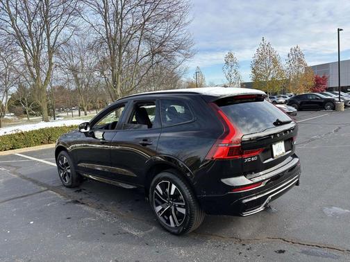2026 Volvo XC60 B5 Core