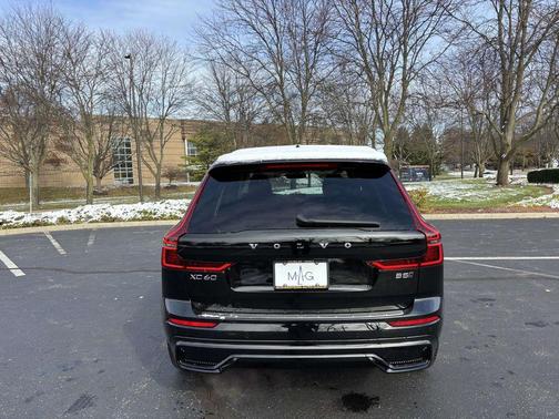 2026 Volvo XC60 B5 Core