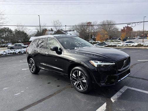 2026 Volvo XC60 B5 Core