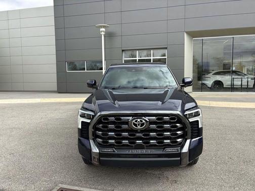 2022 Toyota Tundra Platinum