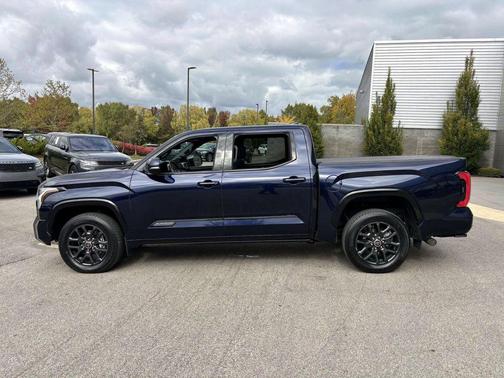 2022 Toyota Tundra Platinum