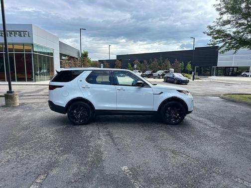 2025 Land Rover Discovery P300 S