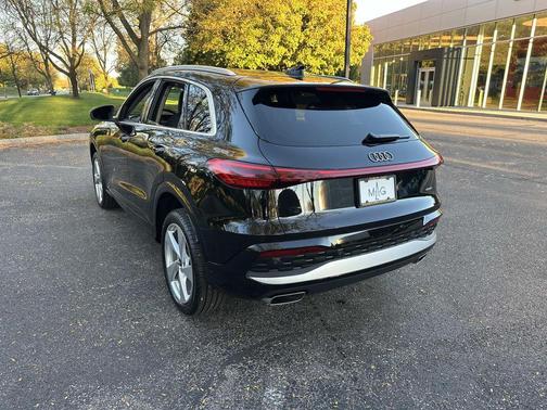 2025 Audi Q5 Premium Plus TFSI quattro S tronic