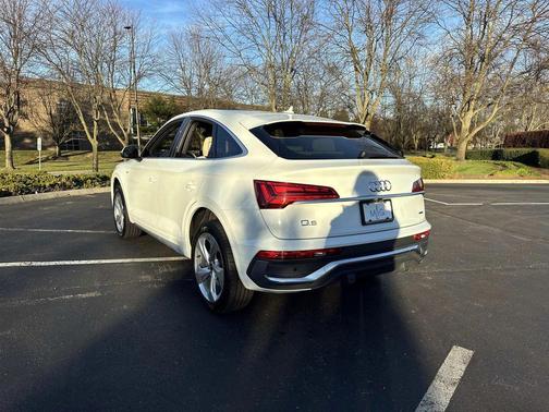 2021 Audi Q5 45 Premium Plus