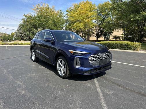 2025 Audi Q5 Premium Plus