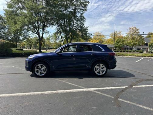 2025 Audi Q5 Premium Plus