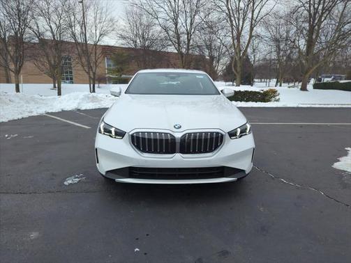 2025 BMW 530 i xDrive