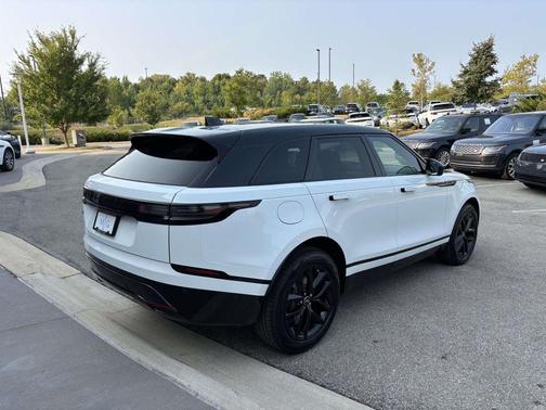 2026 Land Rover Range Rover Velar P250 SE R-Dynamic