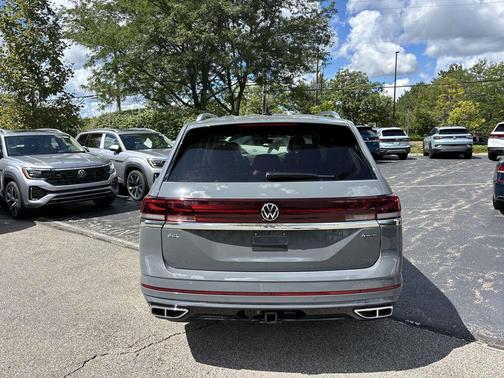 2026 Volkswagen Atlas 2.0T SEL Premium R-Line 4MOTION