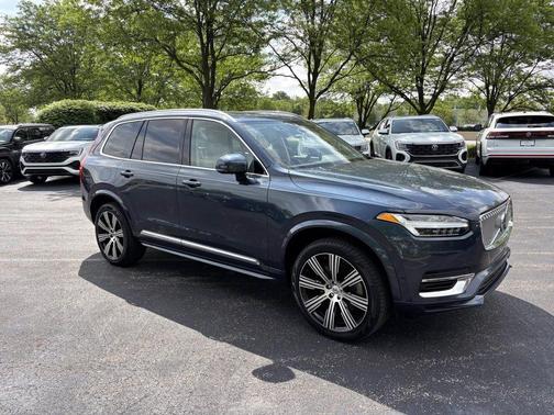 2025 Volvo XC90 Plug-In Hybrid T8 Plus 7-Seater