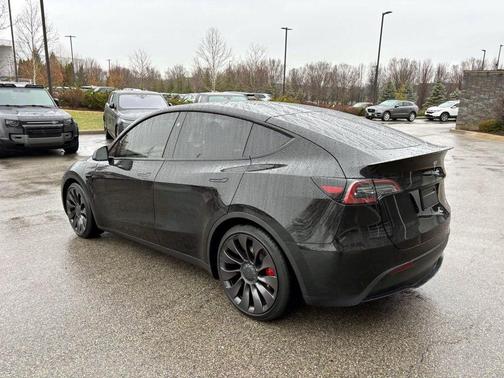 2023 Tesla Model Y Performance Dual Motor All-Wheel Drive