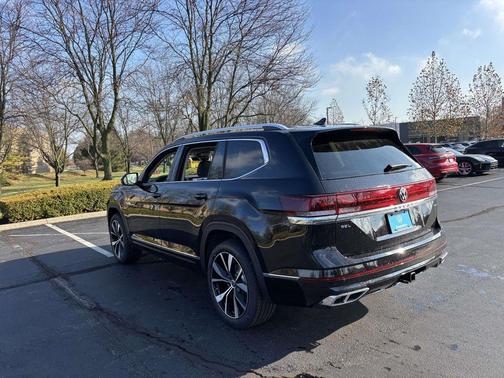 2026 Volkswagen Atlas 2.0T SEL Premium R-Line 4MOTION
