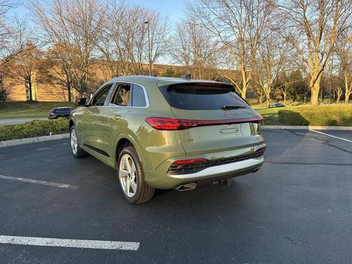 2025 Audi Q5 Premium Plus TFSI quattro S tronic